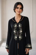 جلابة "نسمة" السوداء بالزهور - شياكة يومية بلمسة فنية