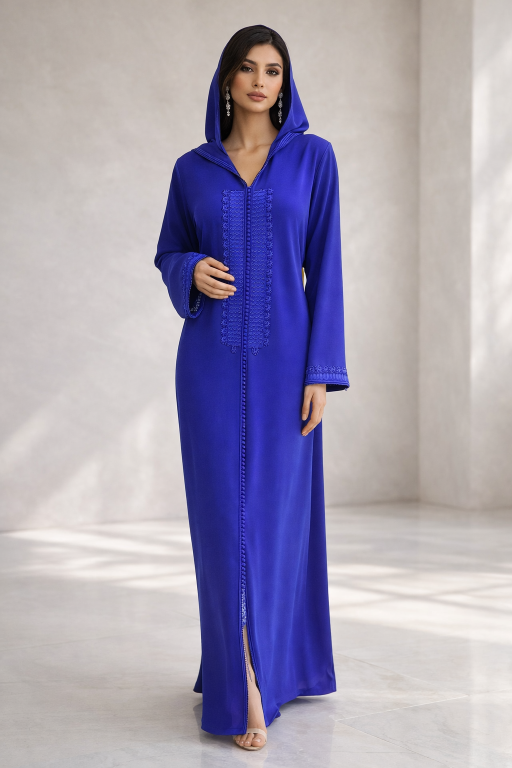 جلابة "النسمة" الزرقاء - أناقة عصرية بلمسة تقليدية