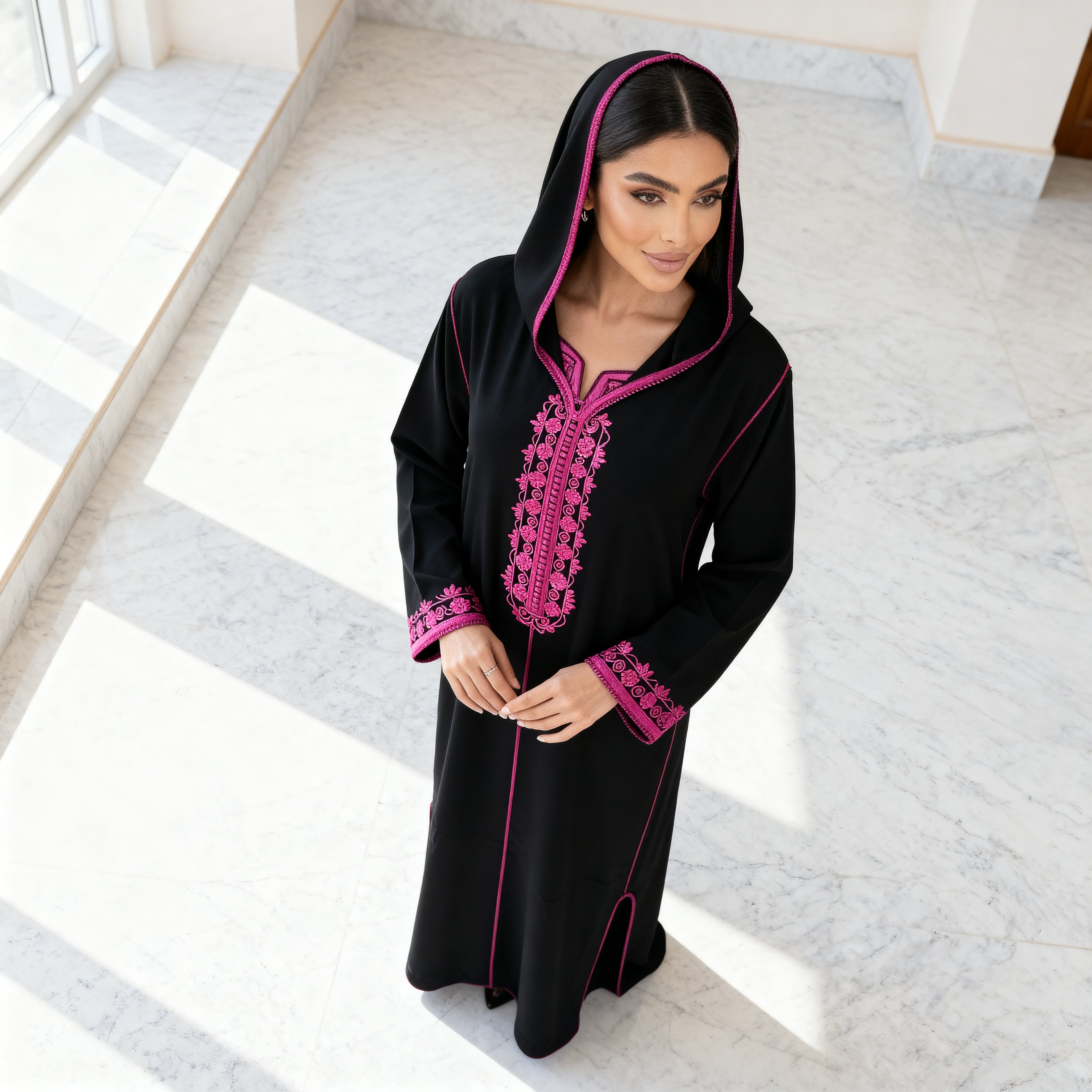 طقم الجلابة والقفطان "نسمة" الوردي مع الأسود - أناقة عصرية وشياكة يومية
