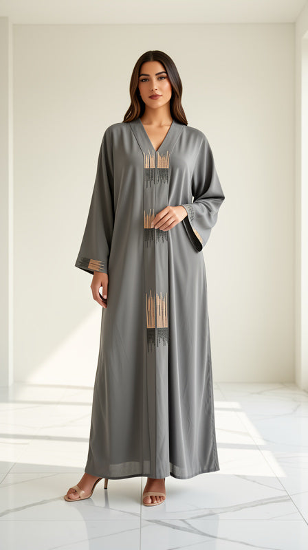 عباية رمادي غامق فاخرة مع تطريز خشبي وذهبي أنيق
