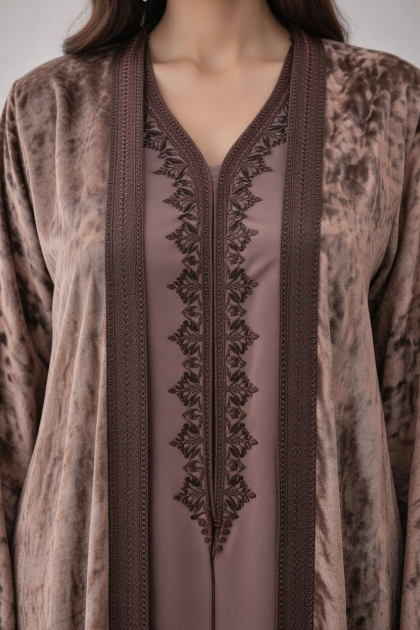 كيمونو بلكفتان ديالو - بني مخمل فخم مع تطريز أنيق