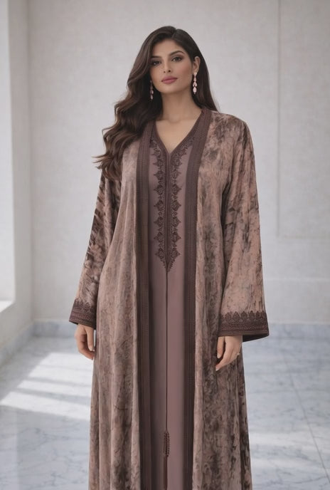 كيمونو بلكفتان ديالو - بني مخمل فخم مع تطريز أنيق